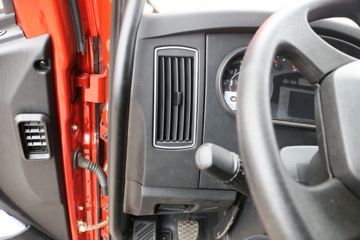 һ����� J6M�ؿ� 350���� 4X2ǣ����(�߶�)(CA4180P63K2AE5)ͼƬ