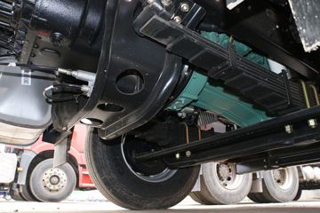 һ����� J6M�ؿ� 350���� 4X2ǣ����(�߶�)(CA4180P63K2AE5)ͼƬ