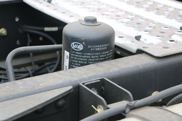 һ����� J6M�ؿ� 350���� 4X2ǣ����(�߶�)(CA4180P63K2AE5)ͼƬ