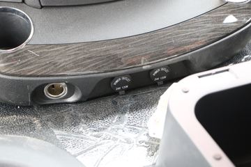 һ����� J6P�ؿ� �±����� 460���� 6X4ǣ����(CA4250P66K24T1A1E5)ͼƬ