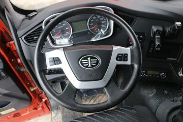 һ����� J6P�ؿ� �±����� 460���� 6X4ǣ����(CA4250P66K24T1A1E5)ͼƬ