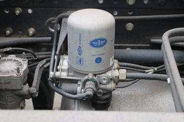 һ����� J6P�ؿ� �±����� 460���� 6X4ǣ����(CA4250P66K24T1A1E5)ͼƬ