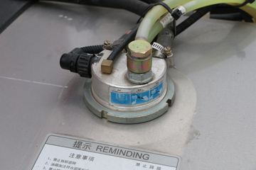 һ����� J6P�ؿ� �±����� 460���� 6X4ǣ����(CA4250P66K24T1A1E5)ͼƬ