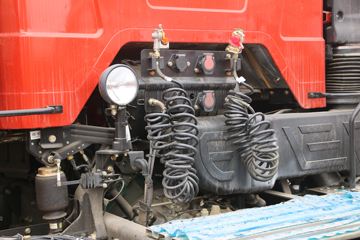 һ����� J6P�ؿ� �±����� 460���� 6X4ǣ����(CA4250P66K24T1A1E5)ͼƬ