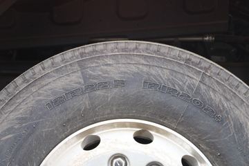 һ����� J6P�ؿ� �±����� 460���� 6X4ǣ����(CA4250P66K24T1A1E5)ͼƬ