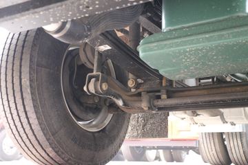 һ����� J6P�ؿ� �±����� 460���� 6X4ǣ����(CA4250P66K24T1A1E5)ͼƬ