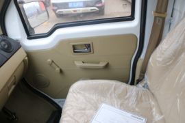 捷客K5&nbsp;电动封闭厢货驾驶室图片