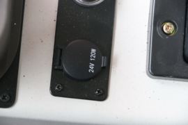 侠客K16&nbsp;电动封闭厢货驾驶室图片