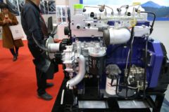 云内动力YN4F136-30CR 200马力 4.7L 国四 柴油发动机