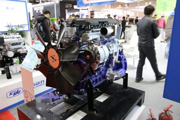 云内动力YN4E120-30CR 120马力 3.8L 国四 柴油发动机