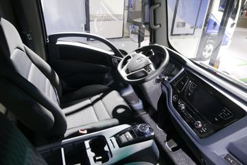 Զ�� Re500 6T 4.14�׵�������ʽ�綯��ʽ�Ῠ25.9kWhͼƬ