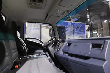 Զ�� Re500 6T 4.14�׵�������ʽ�綯��ʽ�Ῠ25.9kWhͼƬ
