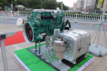 锡柴CA6DLD-29E6 290马力 6.6L 国六 柴油发动机