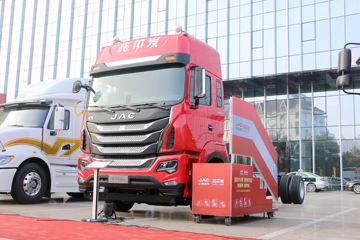 江淮 格尔发K5W重卡 340马力 4X2 中置轴载货车底盘