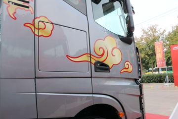 ���� �����K7�ؿ� 540���� 6X4�Զ���ǣ����(ZF AMT����һ��)(HFC4252P13K7E33S7V)ͼƬ