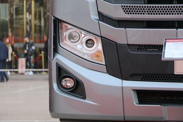 ���� �����K7�ؿ� 540���� 6X4�Զ���ǣ����(ZF AMT����һ��)(HFC4252P13K7E33S7V)ͼƬ