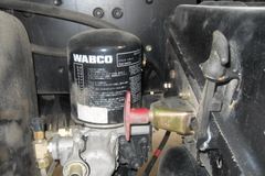 华菱重卡 300马力 6X4 5.6米自卸车(HN3252P34C9M3) 华菱重卡 300马力 6X4 5.6米自卸车(HN3252P34C9M3)