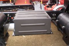 东风 凯普特中卡 140马力 4X2 6.1米厢式载货车(EQ5090XXYG12D6AC)