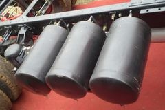 东风 凯普特中卡 140马力 4X2 6.1米厢式载货车(EQ5090XXYG12D6AC)