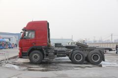 大运 340马力 6X4 牵引车(高顶)(CGC4250PB32WPD3D)