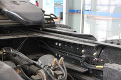 陕汽 德龙F3000重卡 375马力 6X4 牵引车(高速版)(SX4257NT324K1)