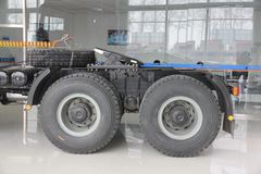 陕汽 德龙F3000重卡 375马力 6X4 牵引车(高速版)(SX4257NT324K1)