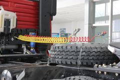 陕汽 德龙F3000重卡 375马力 6X4 牵引车(高速版)(SX4257NT324K1)