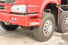 中国重汽 HOWO重卡 375马力 8X4 7.6米自卸车(侧翻)(ZZ3317N4067C1)