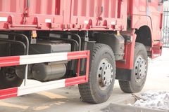 中国重汽 HOWO重卡 375马力 8X4 7.6米自卸车(侧翻)(ZZ3317N4067C1)