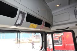 远威&nbsp;牵引车驾驶室                                               图片