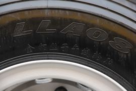 远威&nbsp;牵引车底盘                                                图片