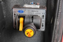 远威&nbsp;自卸车驾驶室                                               图片