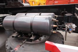 远威&nbsp;自卸车底盘                                                图片