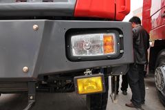 江铃重汽 远威重卡 340马力 8X4 8米自卸车(SXQ3310M)