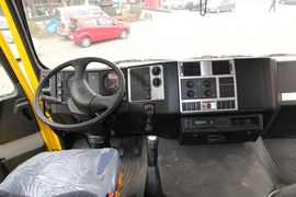 远威&nbsp;自卸车驾驶室                                               图片