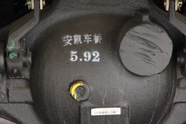 远威&nbsp;自卸车底盘                                                图片