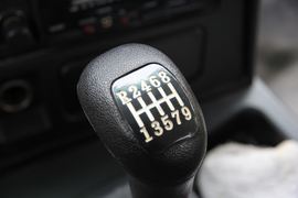 远威&nbsp;自卸车驾驶室                                               图片