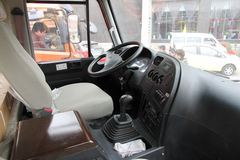 江铃重汽 远威重卡 260马力 8X4 7.6米自卸车(SXQ3310G5D2)