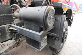 远威&nbsp;自卸车底盘                                                图片