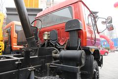 江铃重汽 远威重卡 260马力 8X4 7.6米自卸车(SXQ3310G5D2)