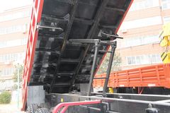 江铃重汽 远威重卡 260马力 8X4 7.6米自卸车(SXQ3310G5D2)