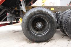 江铃重汽 远威重卡 260马力 8X4 7.6米自卸车(SXQ3310G5D2)