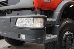 江铃重汽 远威重卡 260马力 8X4 7.6米自卸车(SXQ3310G5D2)