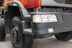 江铃重汽 远威重卡 260马力 8X4 7.6米自卸车(SXQ3310G5D2)