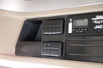 ���� �����V7�ؿ� 510���� 6X4 AMT�Զ�����ͷǣ����ͼƬ