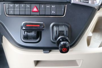 ���� �����V7�ؿ� 510���� 6X4 AMT�Զ�����ͷǣ����ͼƬ