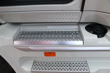 ���� �����V7�ؿ� 510���� 6X4 AMT�Զ�����ͷǣ����ͼƬ