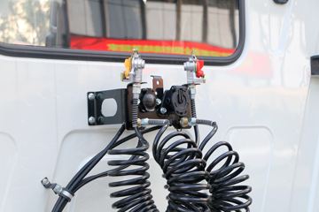 ���� �����V7�ؿ� 510���� 6X4 AMT�Զ�����ͷǣ����ͼƬ