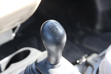 ������Խ��X5 1.5L 112���� 2.85��˫������С��(��˫̥)(SC1031FRS52)ͼƬ