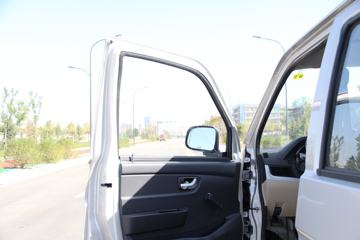 ������Խ��X5 1.5L 112���� 2.85��˫������С��(��˫̥)(SC1031FRS52)ͼƬ